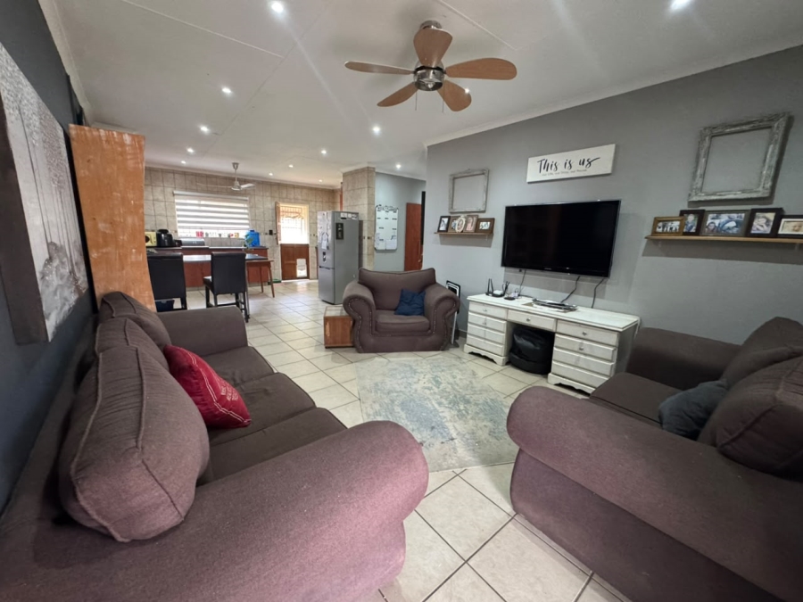 3 Bedroom Property for Sale in Songloed North West